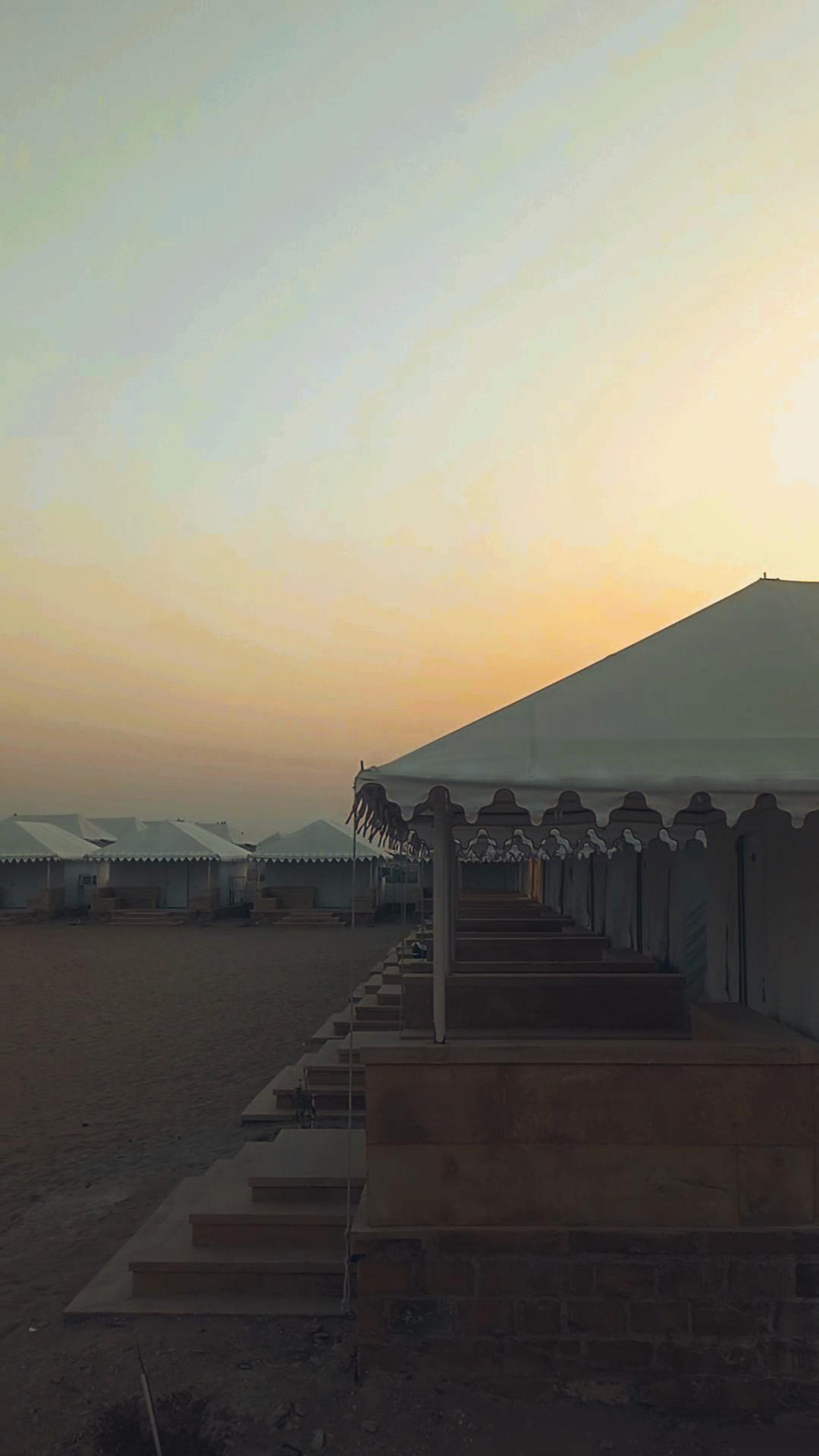 Diamond Desert Camp & Safari - Tap to explore photos