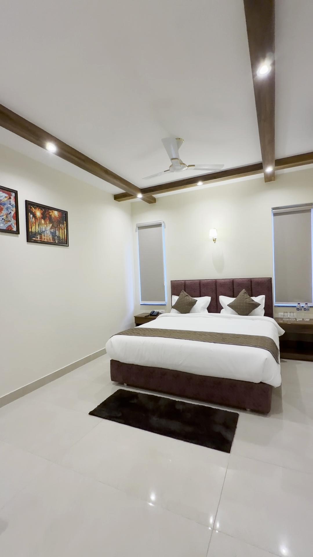 KESARI HOTEL & RESTAURANT - Tap to explore photos