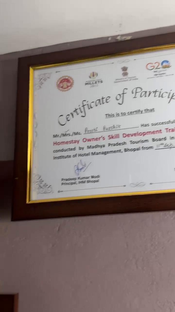 Banke Bihari Home Stay - Tap to explore photos