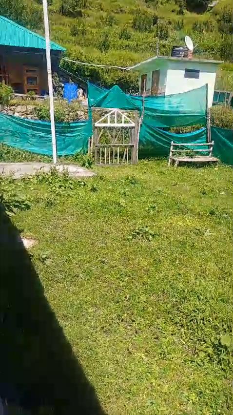 Thirthan Backpacker Paradise - Tap to explore photos