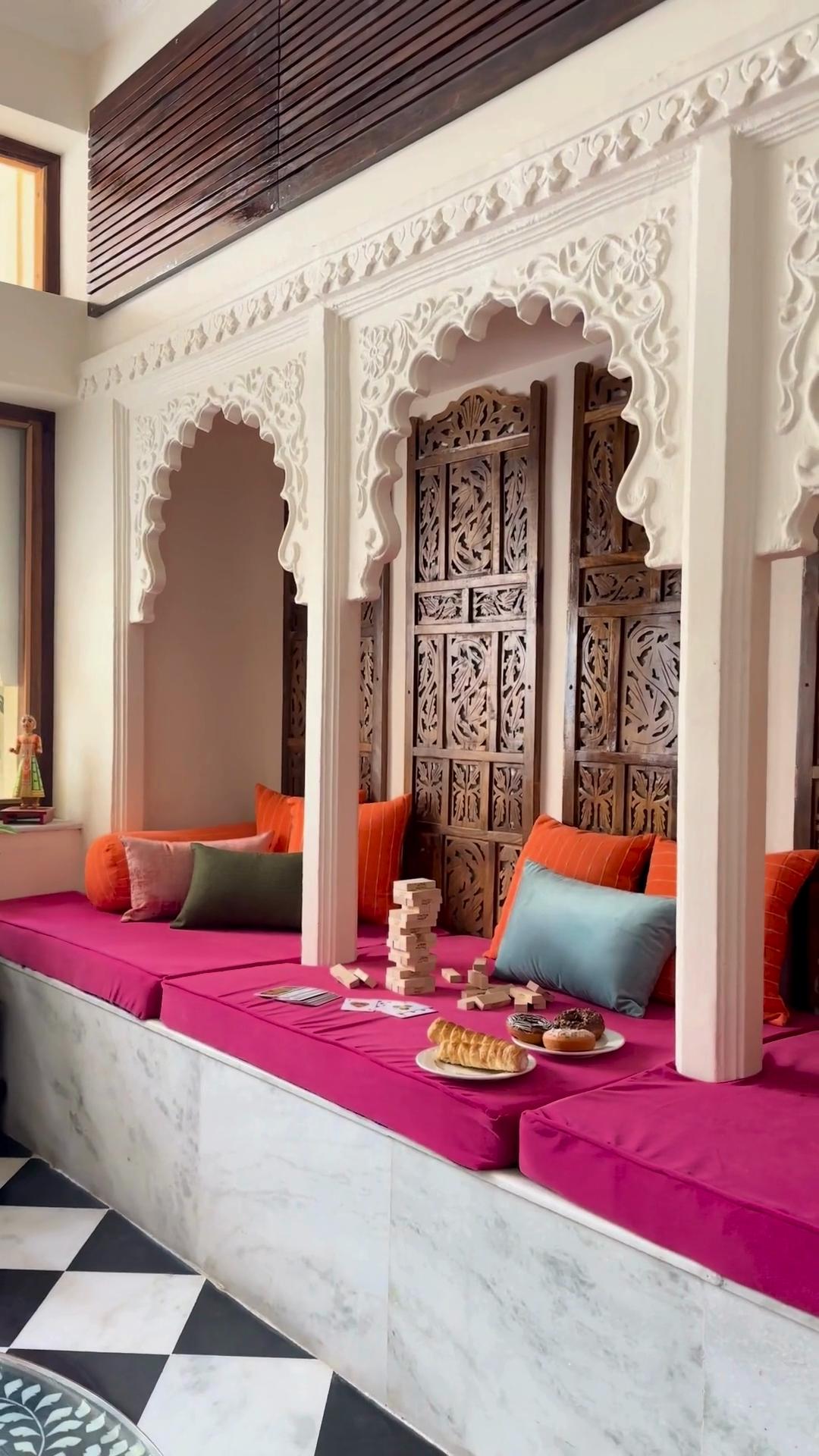 SaffronStays Rang Havelii Raj Aangan rooms - Tap to explore photos