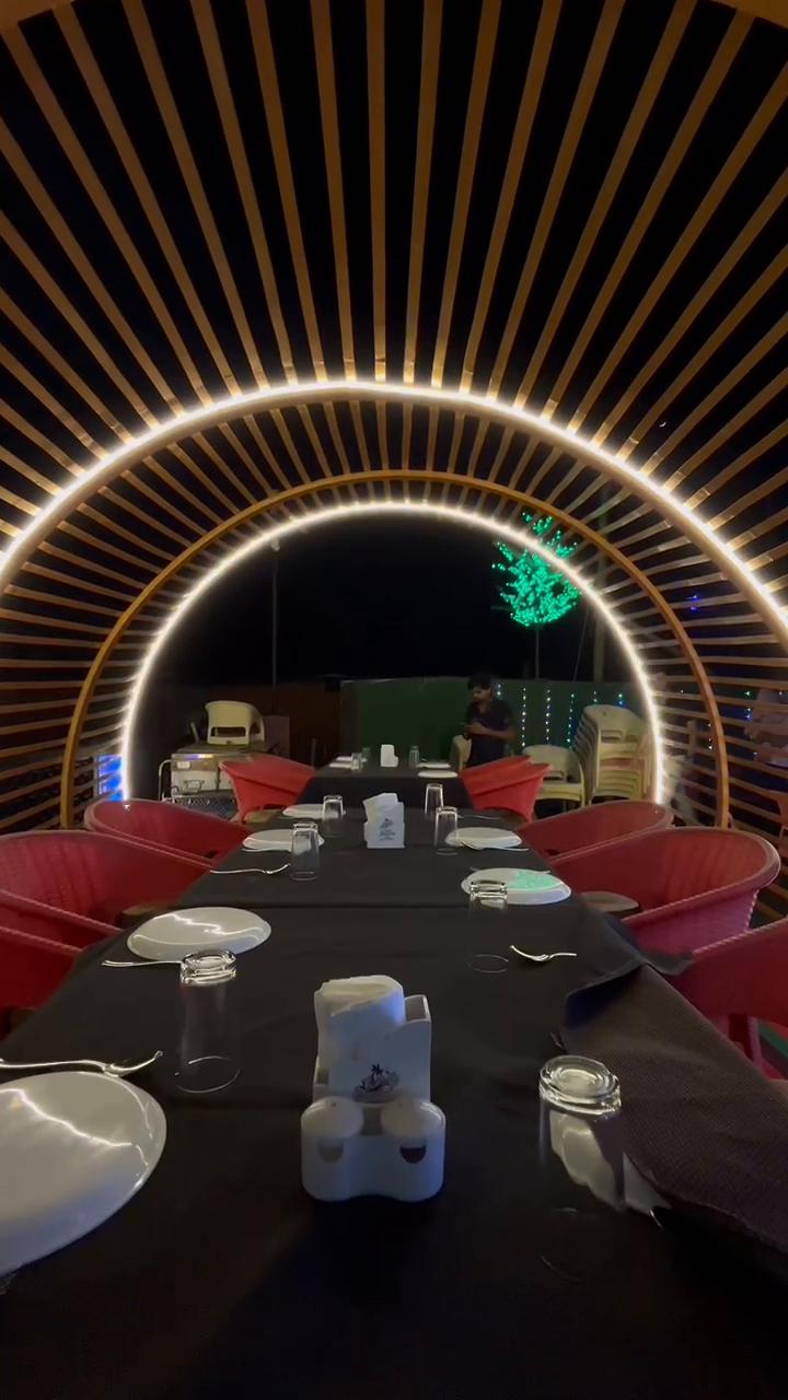 Hotel Jazira - Tap to explore photos