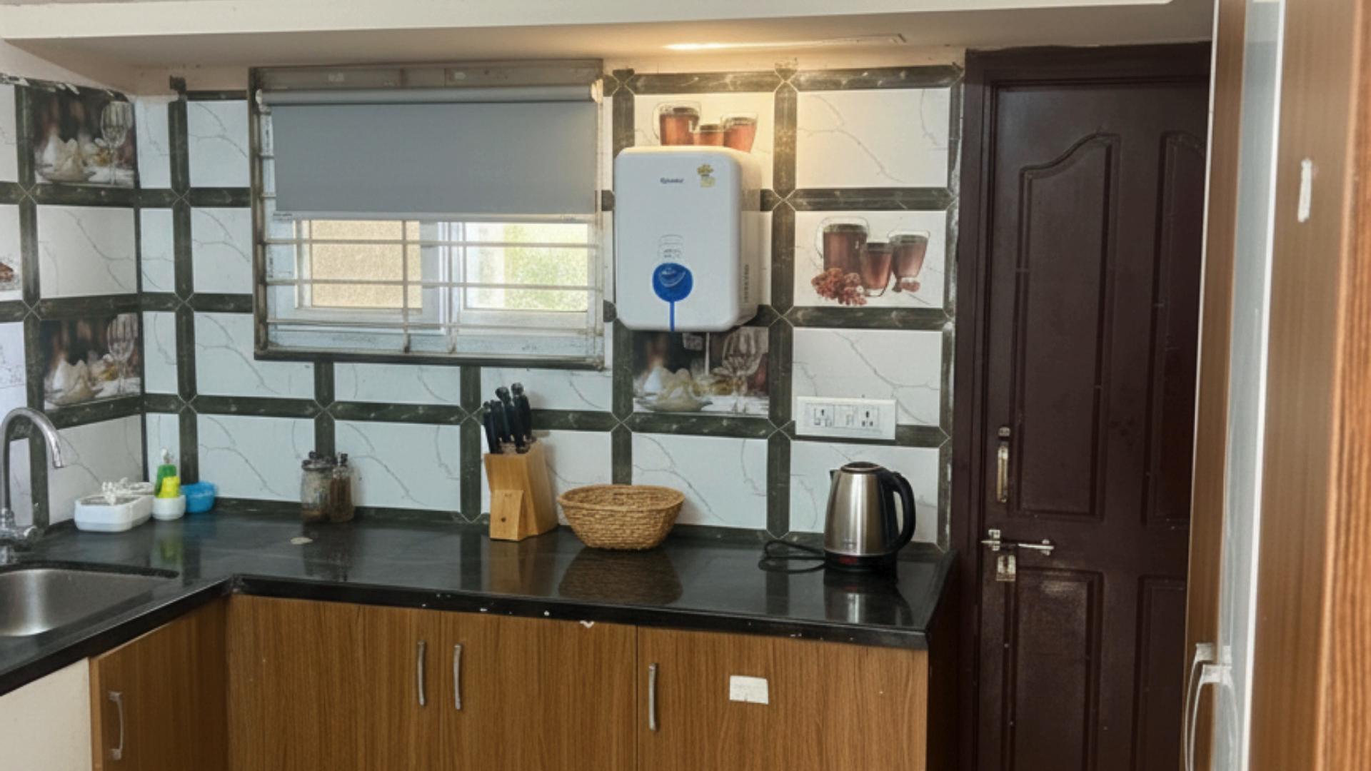 Sindhuza Suites: Fully Equipped Dream Apartment - Tap to explore photos