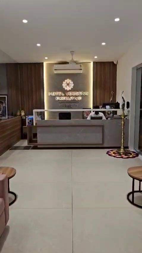 Hotel Veesons Executive - Tap to explore photos