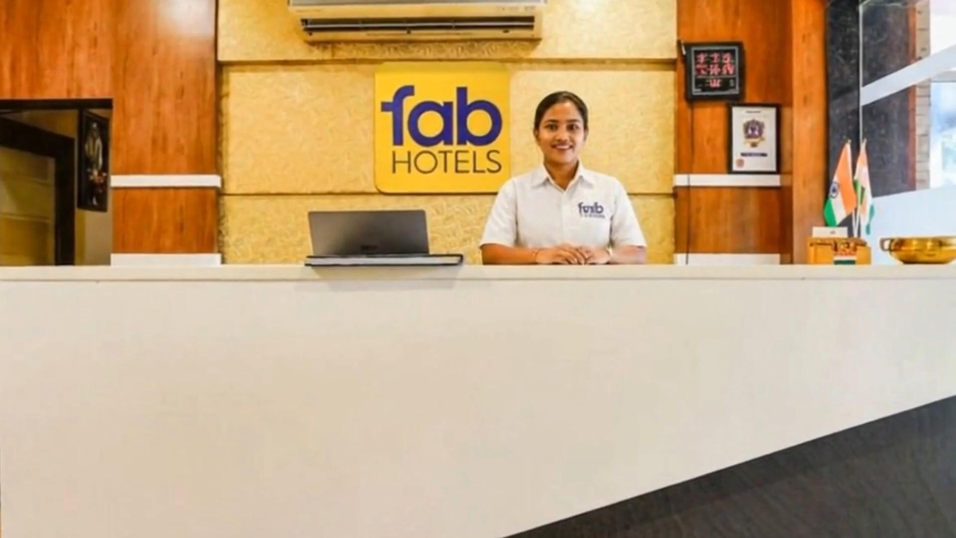 FabHotel Ratna Mahal - Tap to explore photos