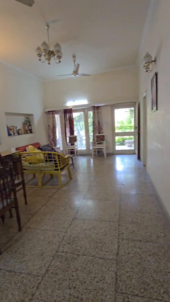 Up And Up Homestay - Tap to explore photos