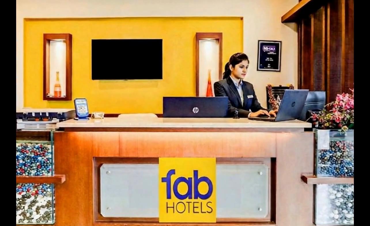 FabHotel Suncity - Tap to explore photos