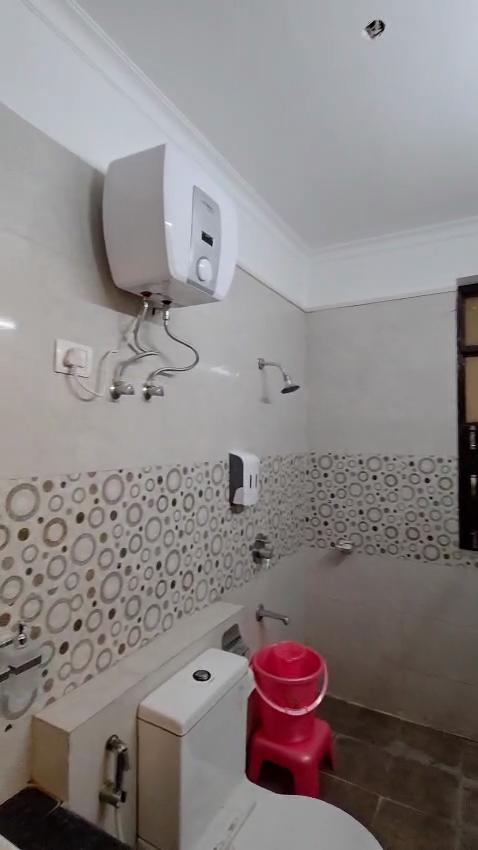 Hotel Fortune Home Residency Sector-72 - Tap to explore photos