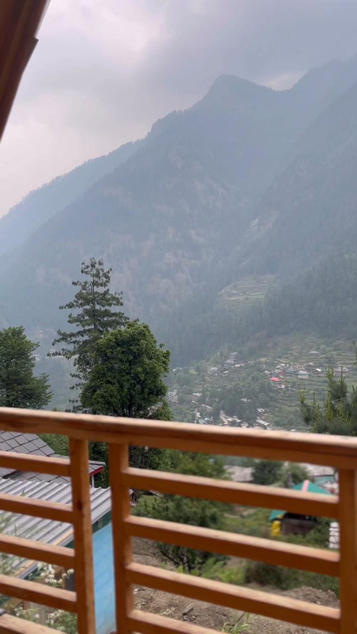Hillside  A frame Cottage  Jibhi - Tap to explore photos