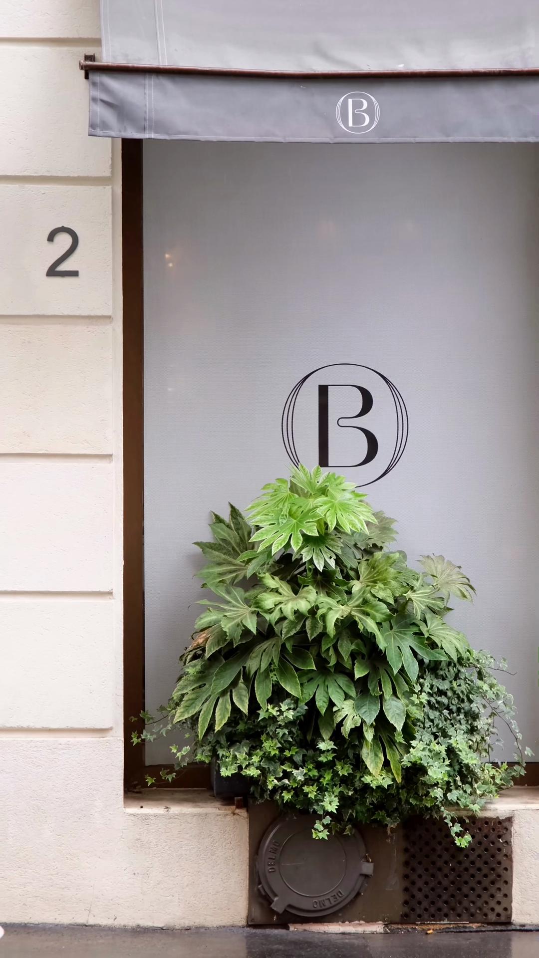 Hotel Belloy Saint Germain - Tap to explore photos