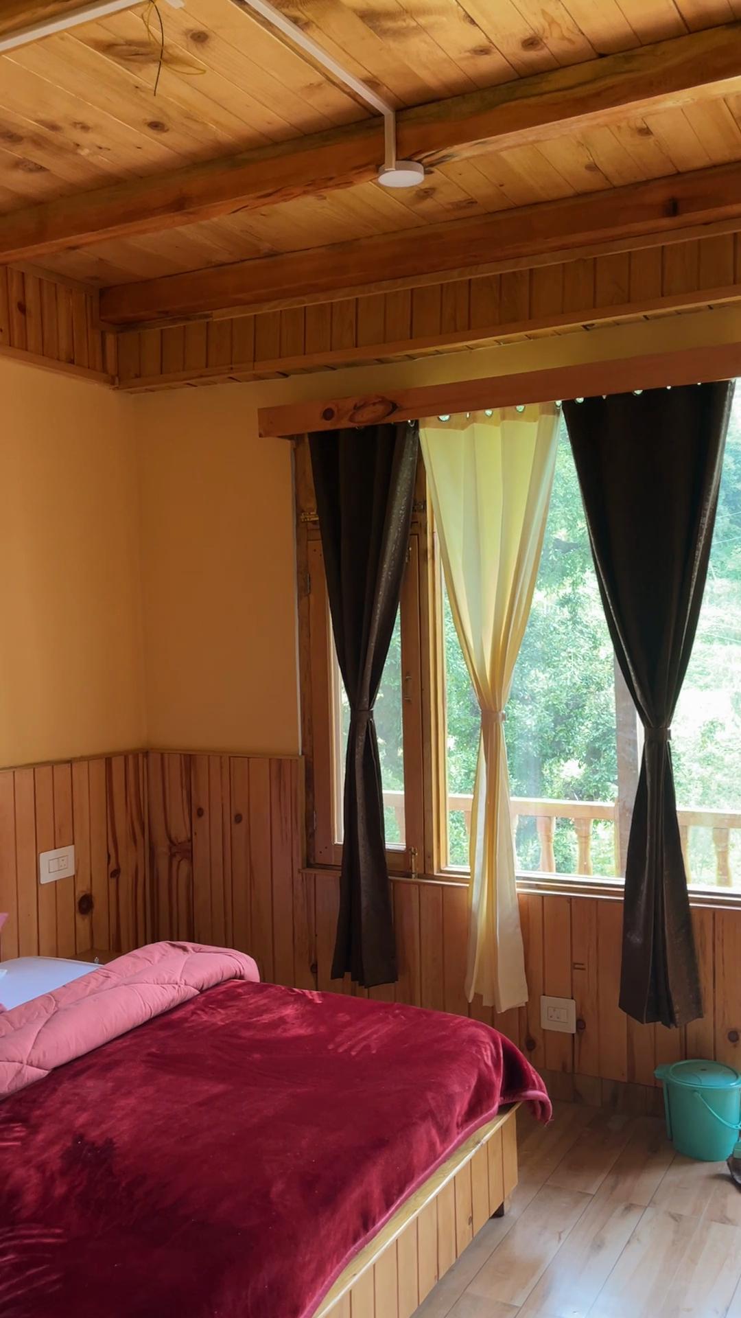 Paradise Home Stay - Tap to explore photos