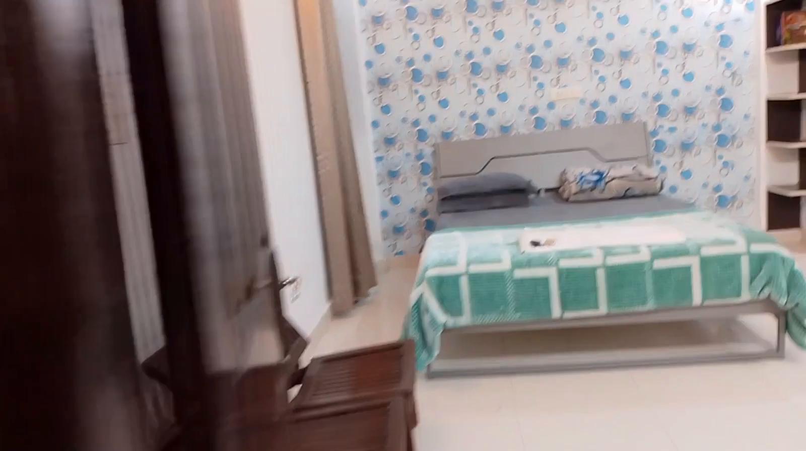 Homlee 4BHK Large Apt Near Vaishali Metro - Tap to explore photos
