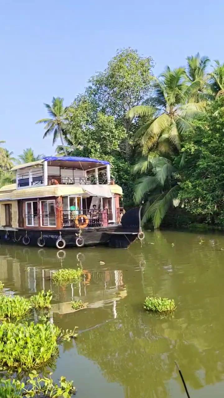 Olala Cruises - Tap to explore photos