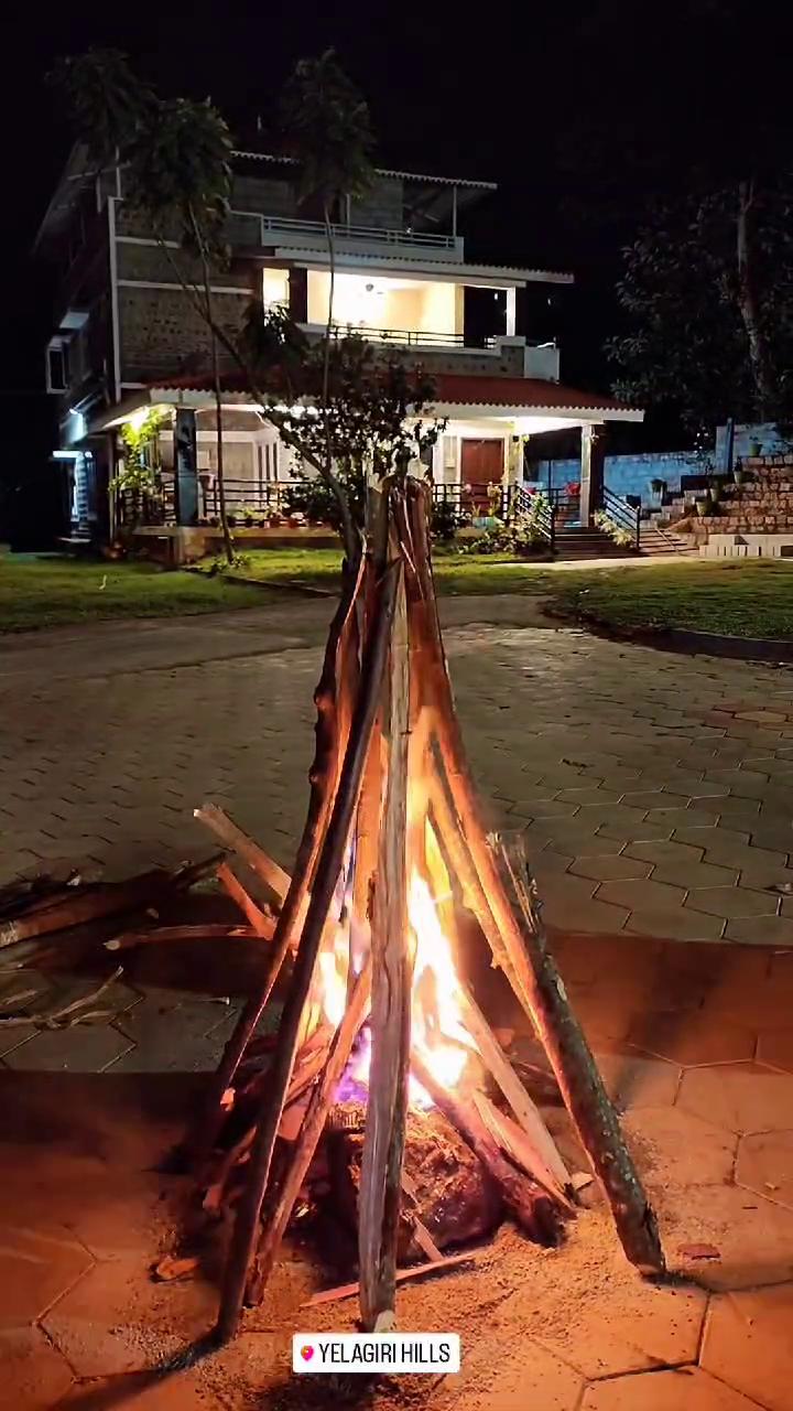 David's Home Stay (Holiday Homes) - Tap to explore photos