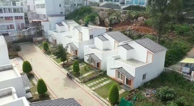 HOTEL ARADHANA INN - Tap to explore photos