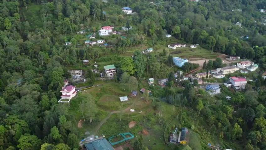 Himalayan Clouds Homestay - Tap to explore photos