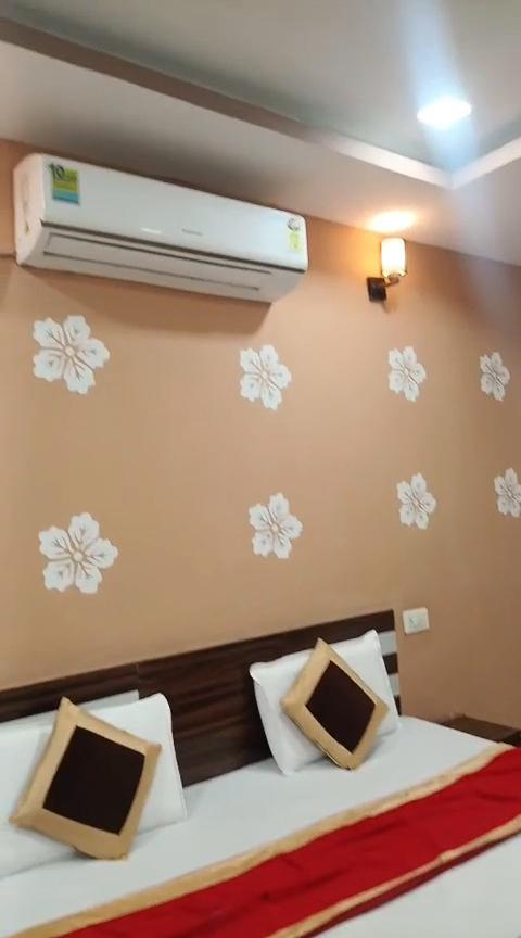 HOTEL JADAV & NATRAJ DINNING HALL - Tap to explore photos