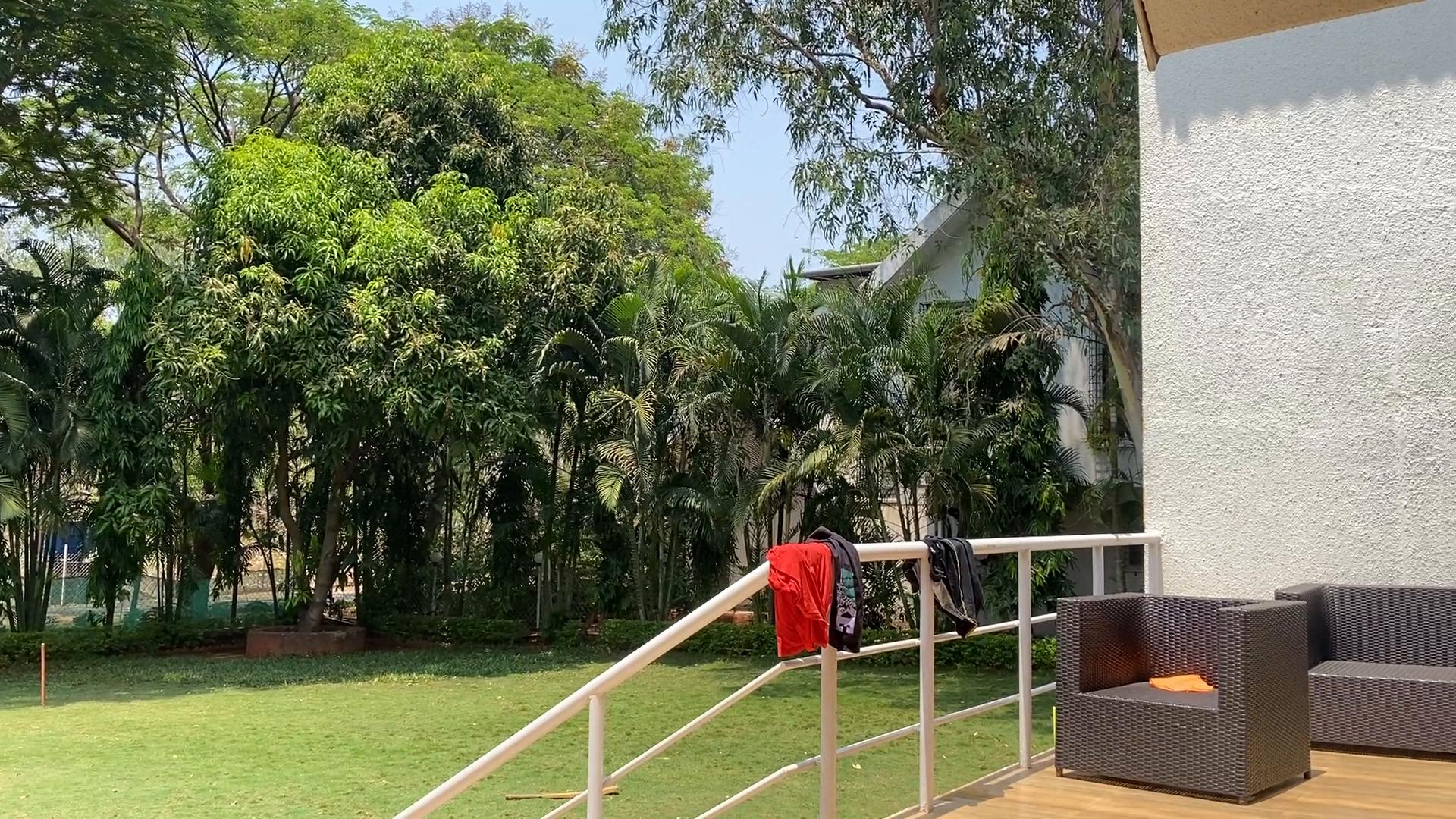 Gurukrupa Villa @Manor luxury 4BHK - Tap to explore photos