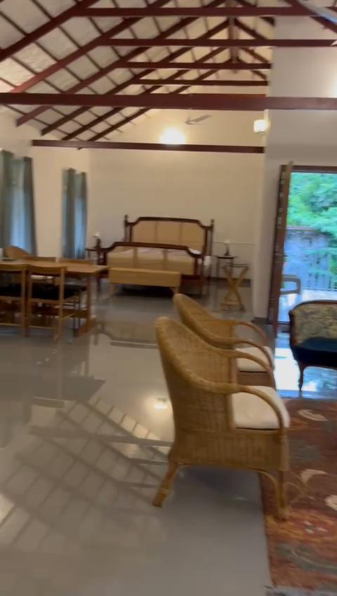 Birdsong Estate Stay - Tap to explore photos