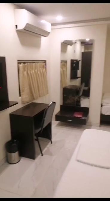 Hotel BKC Palace Inn - Tap to explore photos