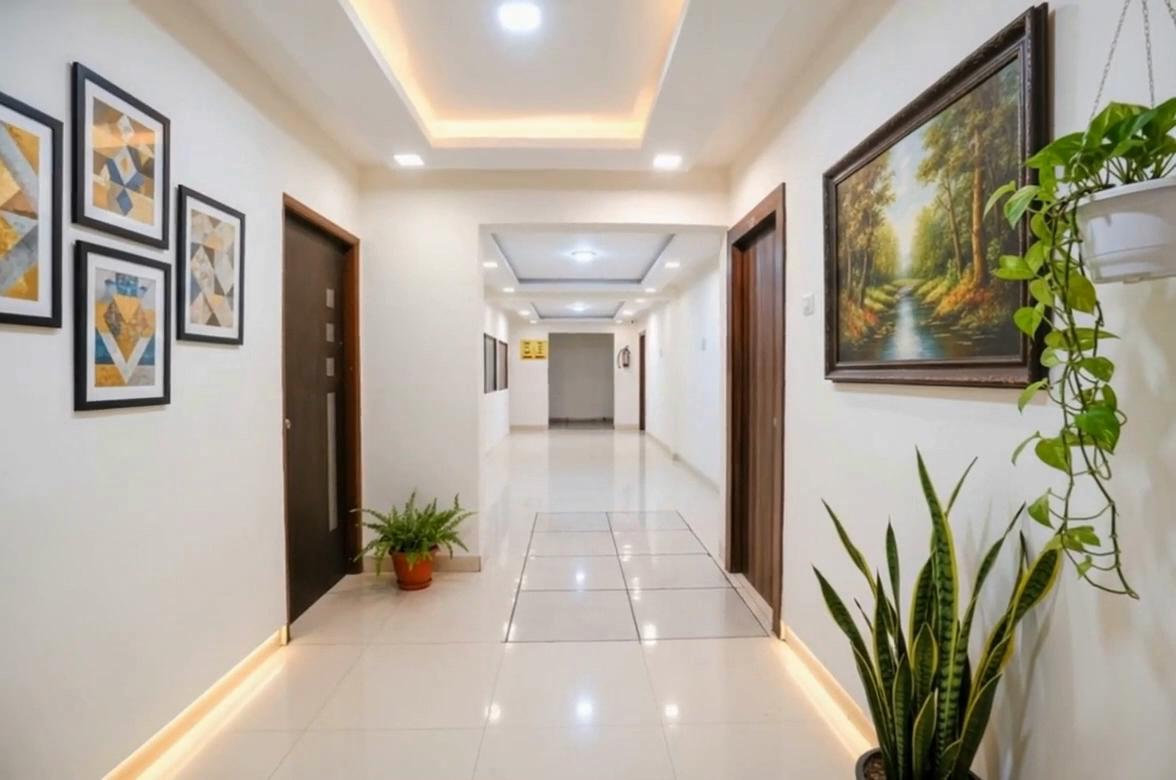 FabHotel Arsh Executive Inn - Tap to explore photos