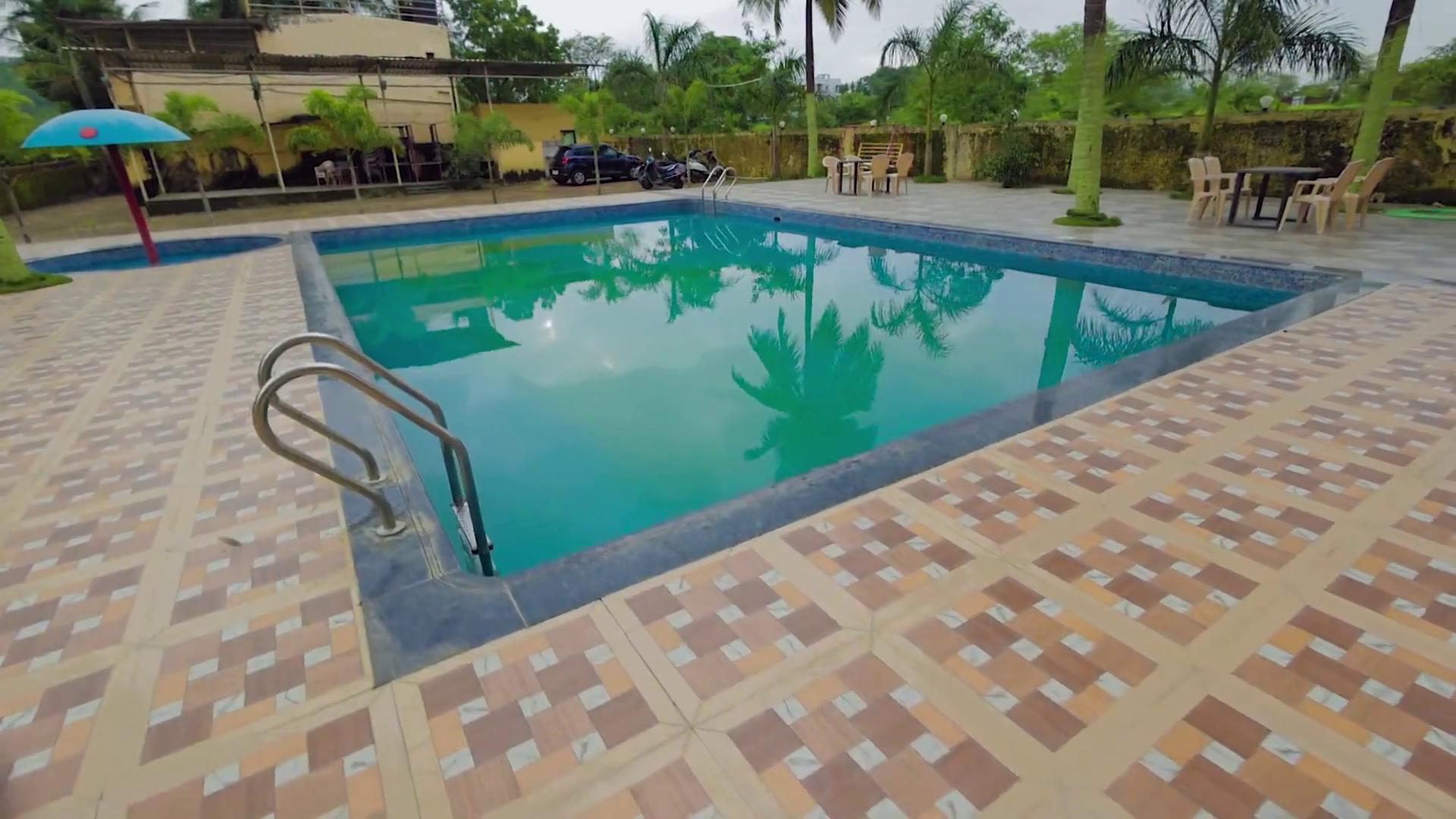 HOTEL AMRAI LODGING AND BOARDING - Tap to explore photos