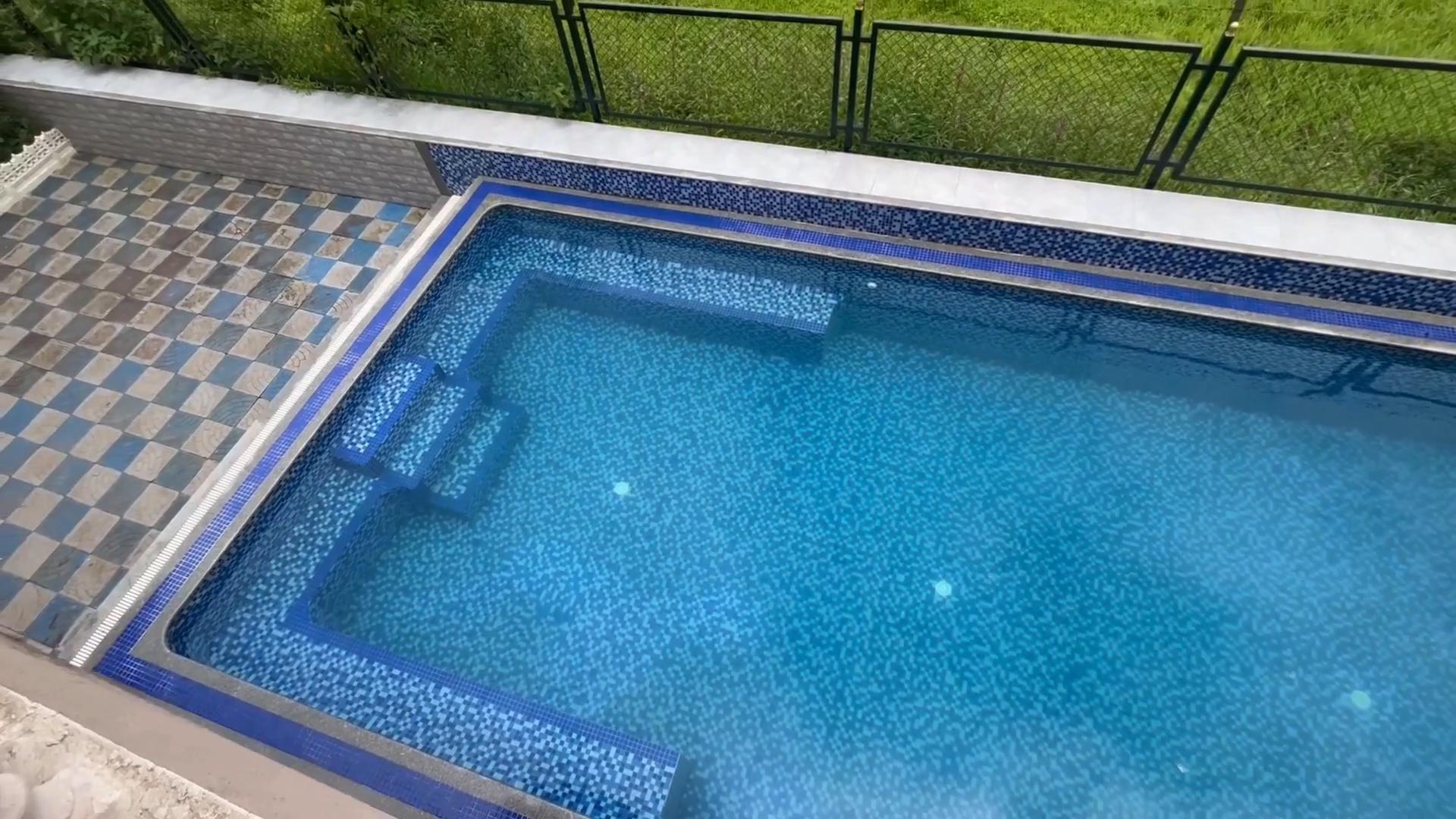 Royal Villa 3 - Luxurious 3BHK Villa with Spacious Pvt Pool - Tap to explore photos