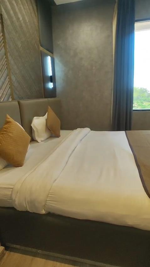 Hotel KayGee Resort - Tap to explore photos