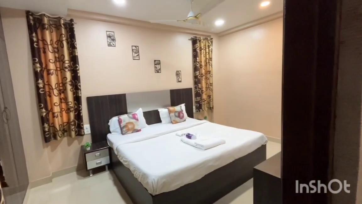 Travelling Troopers Homestay - Tap to explore photos
