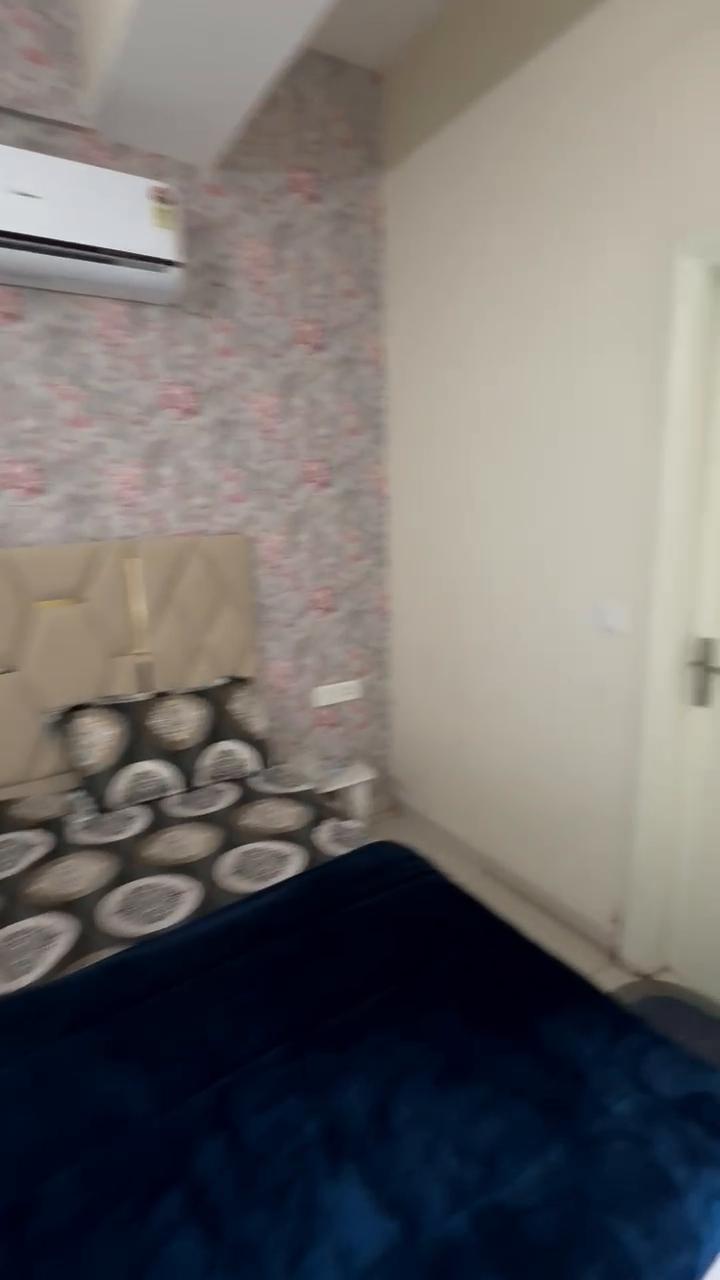 Cute apartment - Tap to explore photos