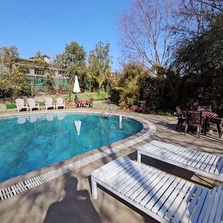 Pool Retreat - Tap to explore photos