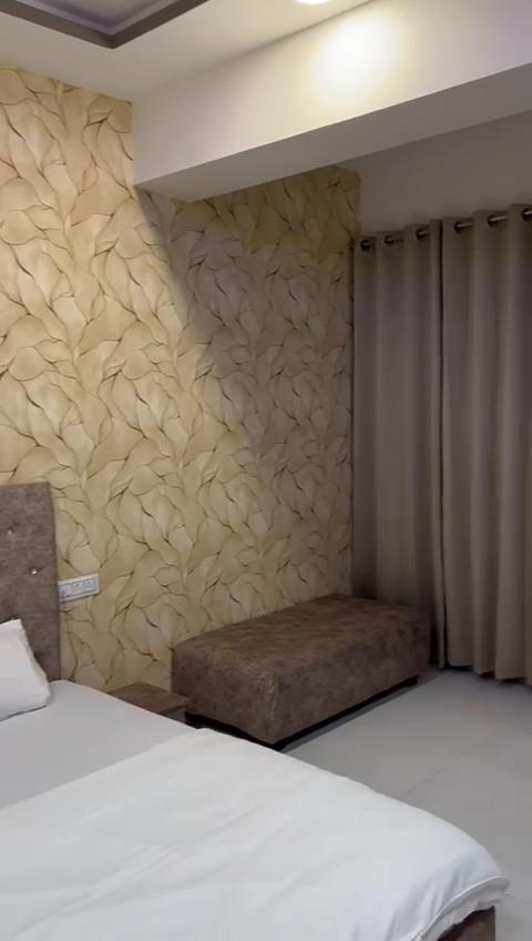 Hotel Gauransh - Tap to explore photos