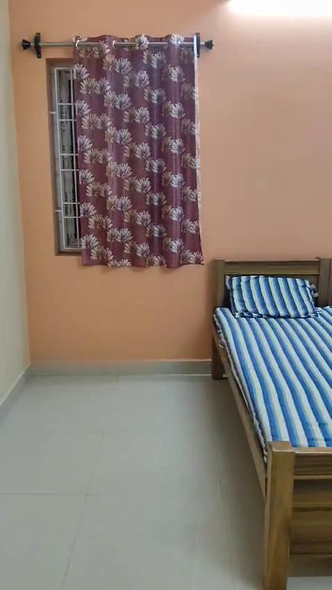 Sri Mantra Guest House - Tap to explore photos