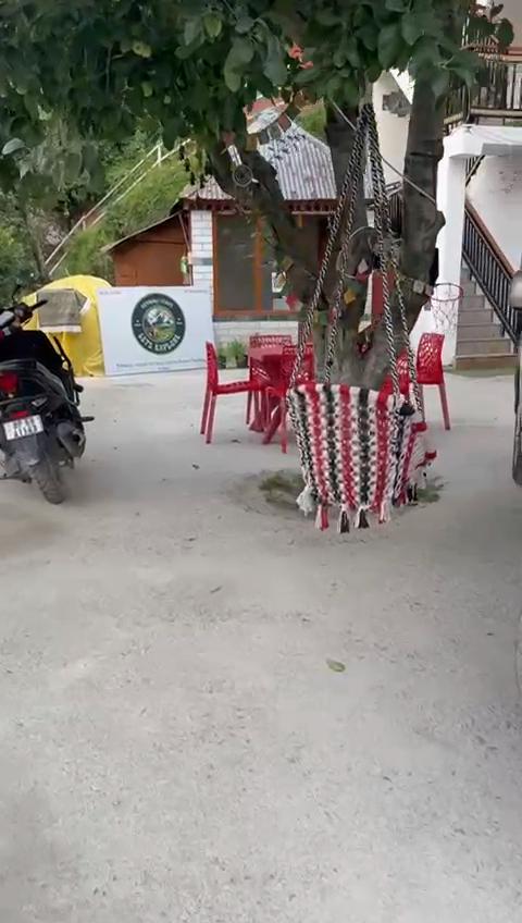 Keyaan Stays Manali - Tap to explore photos