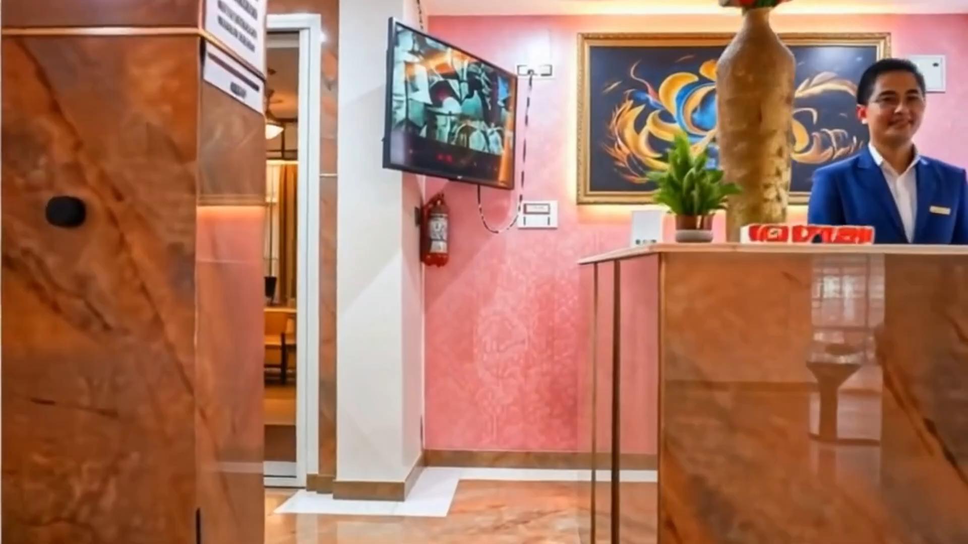 FabHotel Rachana Residency - Nr. Shivaji Nagar Metro Station - Tap to explore photos