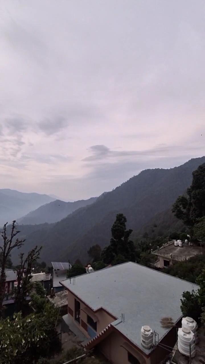 Chill with pahadi - Tap to explore photos