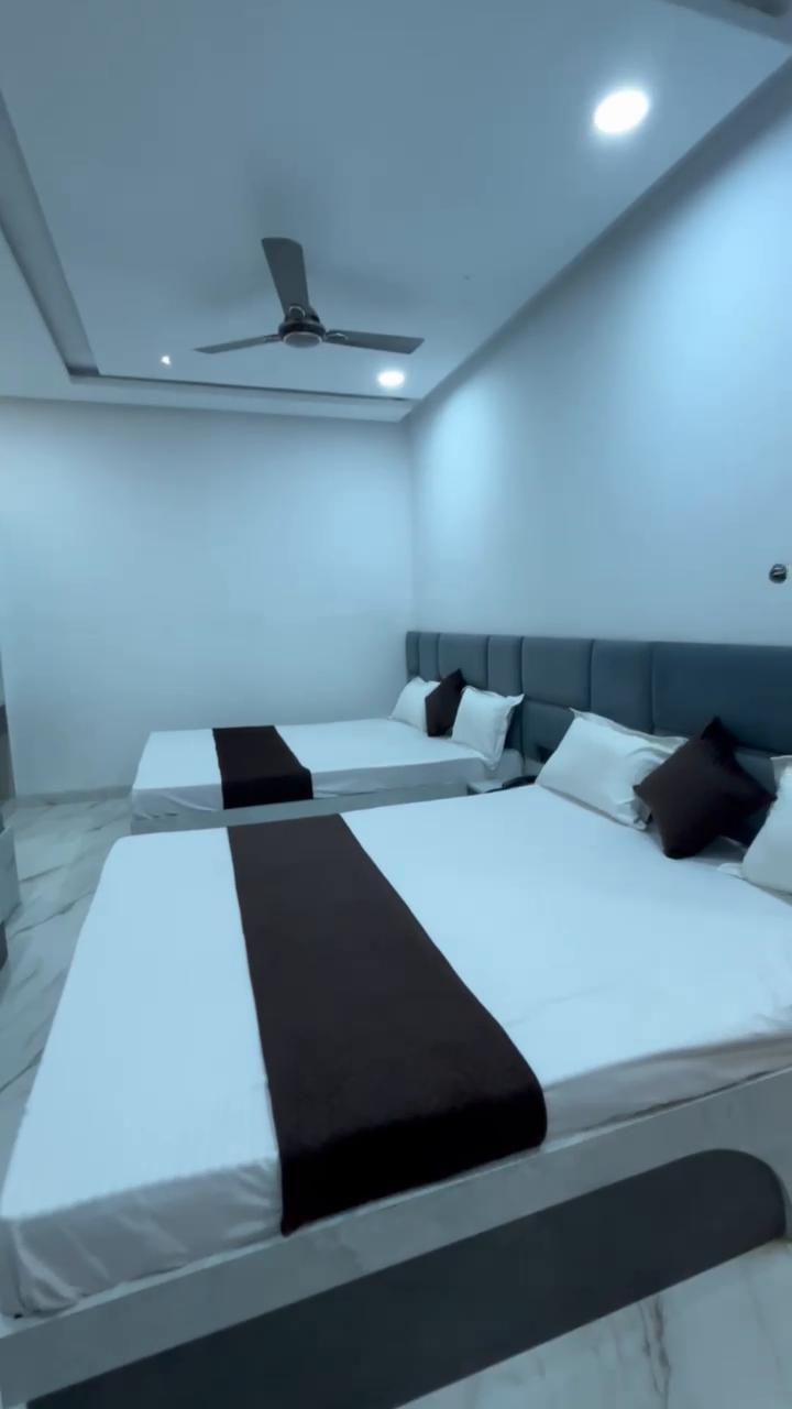 HOTEL SHREE ASHTVINAYAK GRAND - Tap to explore photos