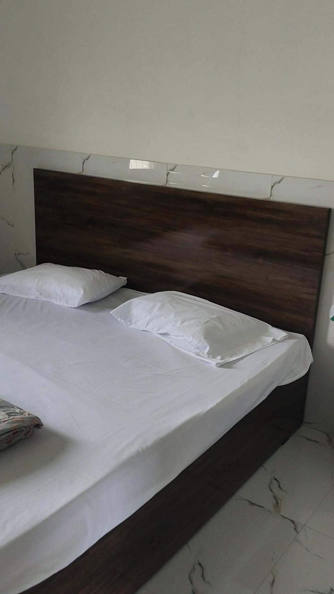 Hotel Maa Bamleshwari - Tap to explore photos