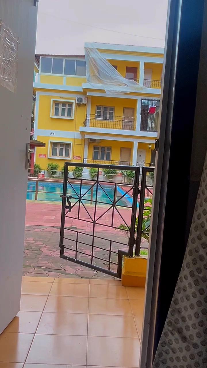 Sorted 2bhk Stays with Common Pool - Tap to explore photos