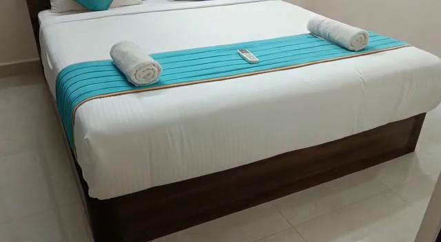 Sree Elite Home Stay - Tap to explore photos
