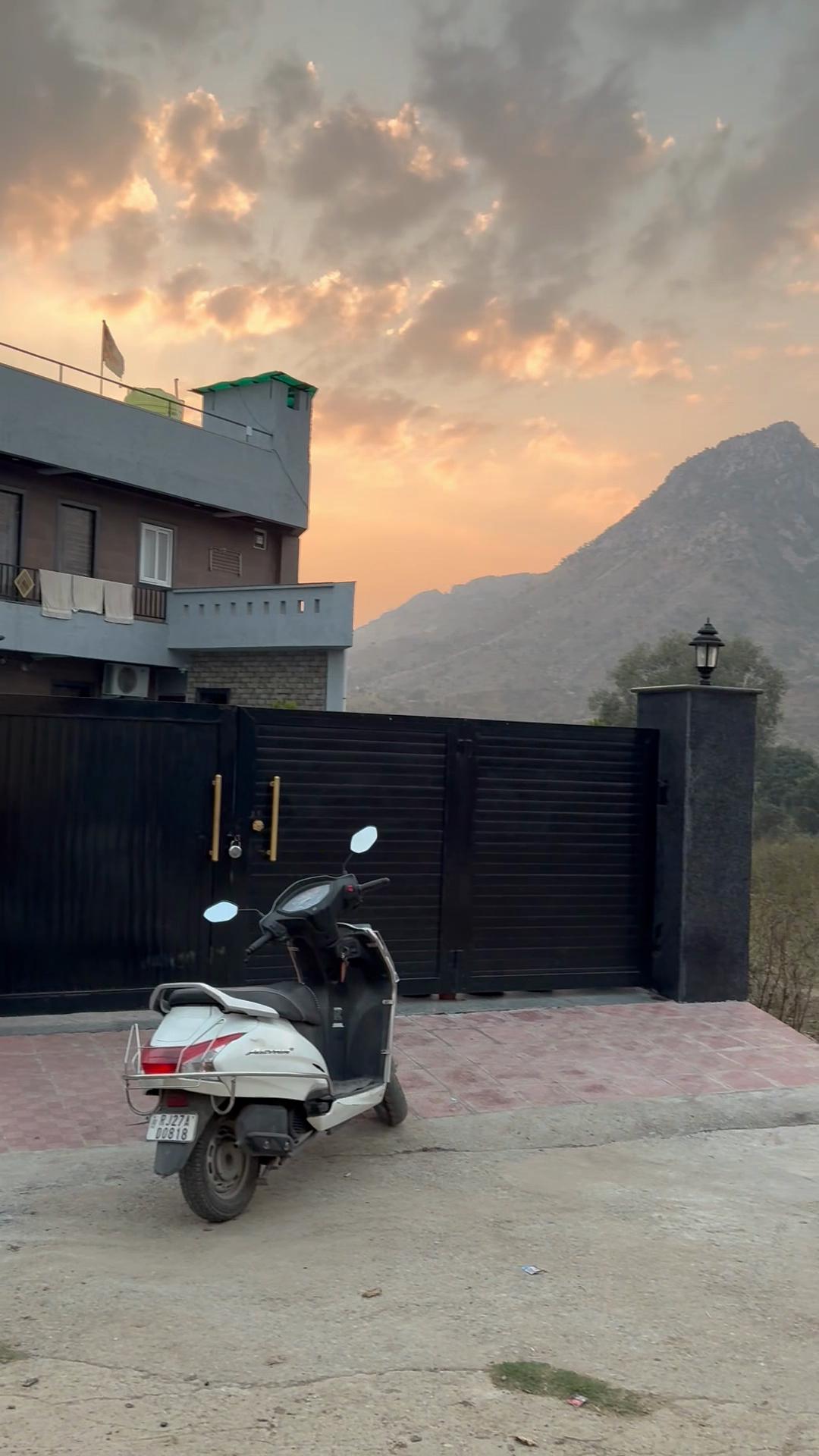 Hill Touch Villa |Entire 3 BHK with Private Pool - Tap to explore photos
