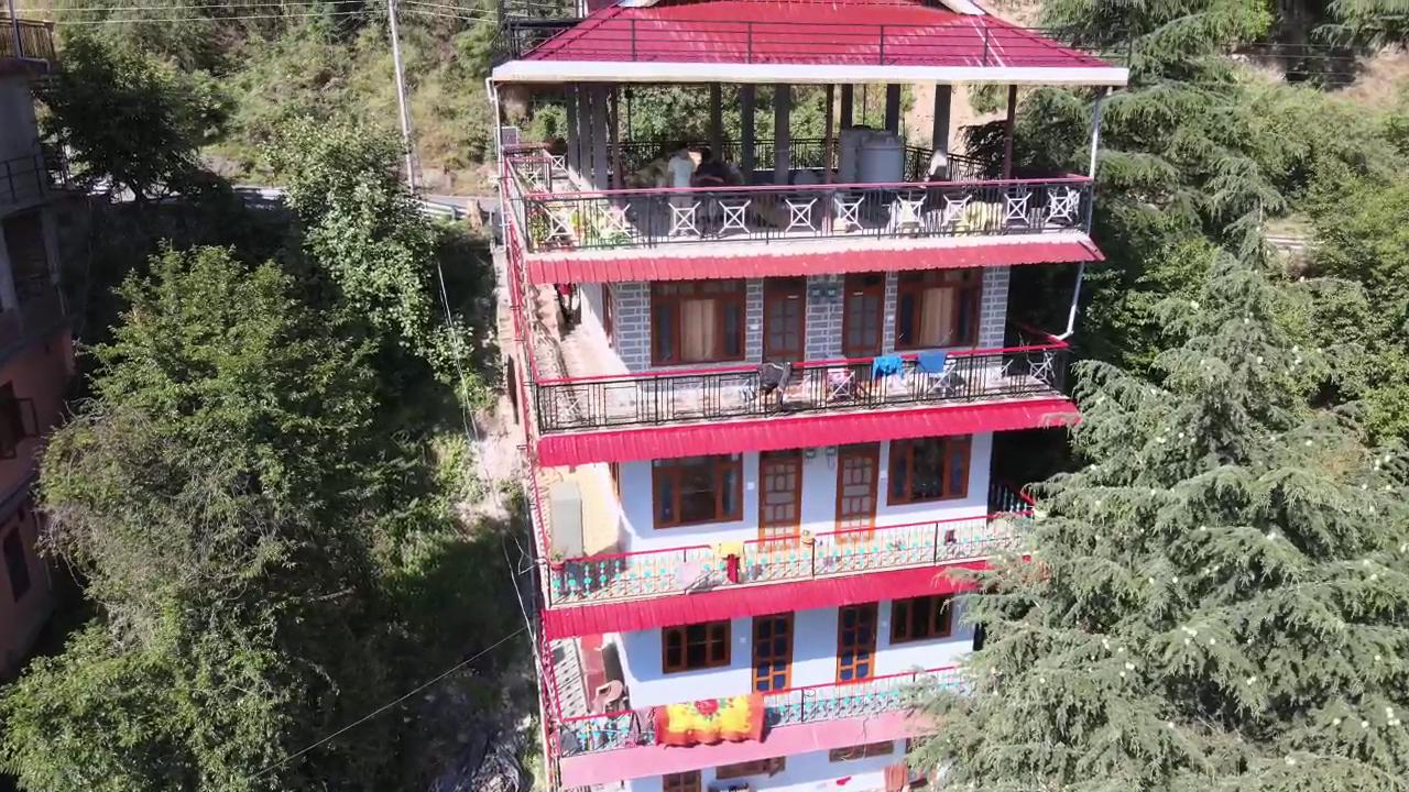 Sukoon Homestay - Tap to explore photos