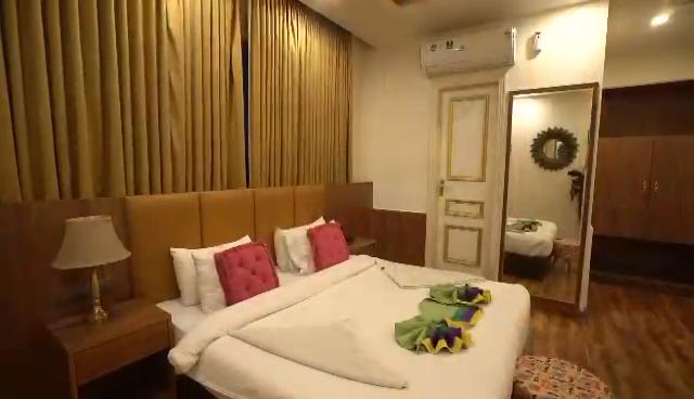 Hotel Evora,NSP-Near Punjabi Bagh - Tap to explore photos