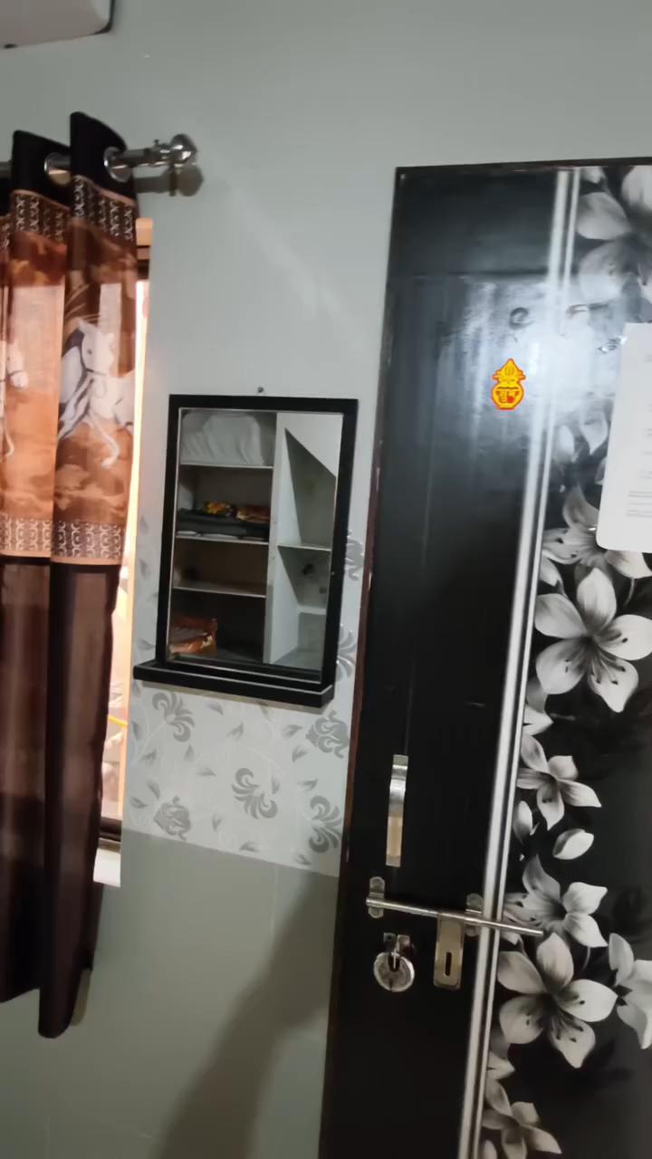 Omkar Homestay 400m from Dwarkadhish Temple. - Tap to explore photos