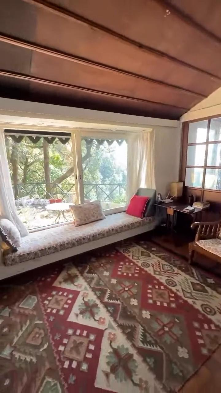 SaffronStays Charming Cottage - Tap to explore photos
