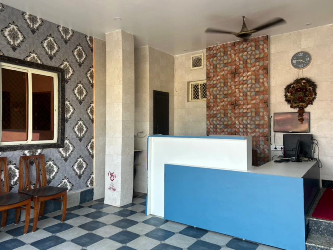 Agarwal Suites- 10mtrs from Sea beach - Tap to explore photos